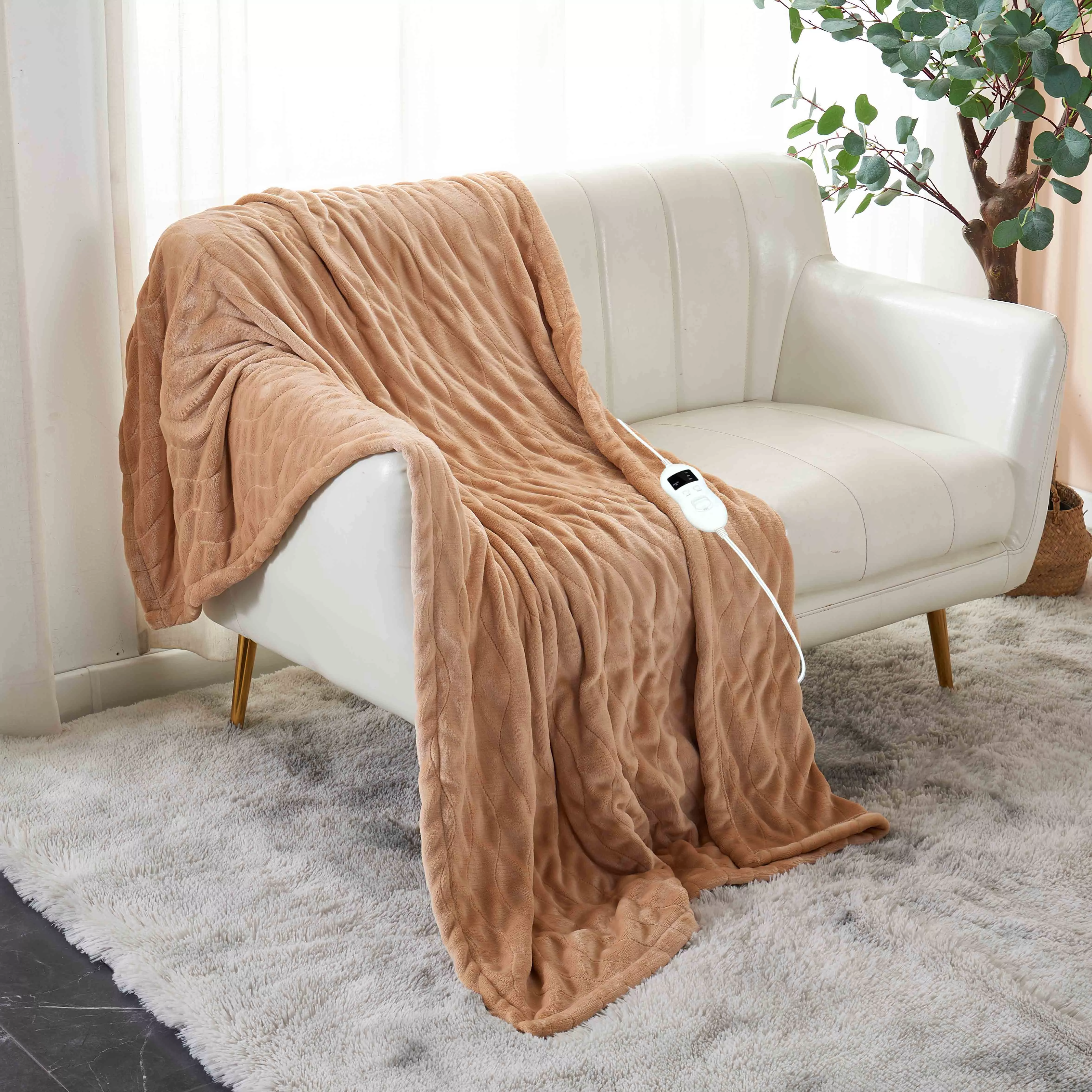 Heated throw blanket